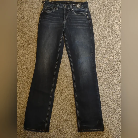 Silver Jeans Co. Suki Curvy Fit Mid Rise Jeans - Picture 3 of 14